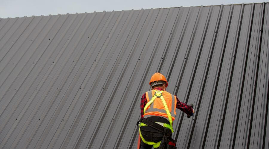 Professional metal roof installation services in Cedar Rapids, IA