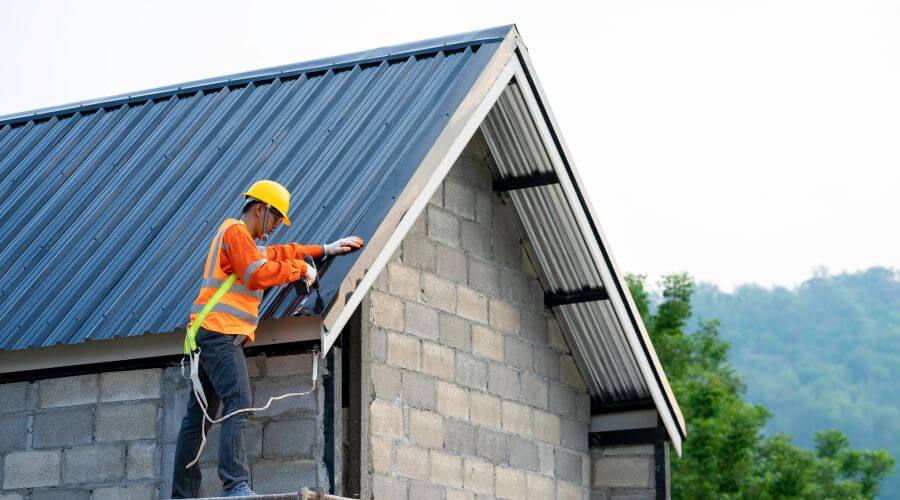 Professional metal roof installation in Cedar Rapids, IA